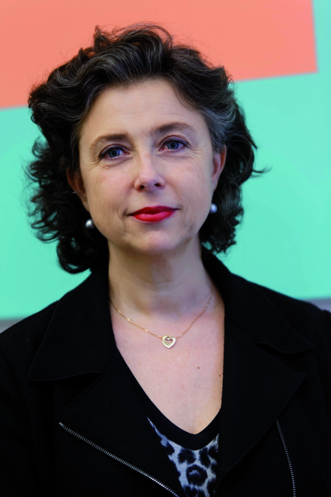 Catherine Becchetti-Bizot est Inspectrice générale de l'Éducation nationale, chargée de mission "Numérique et pédagogie".